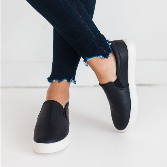 Shoes - ✨LAST 1✨ leather slip on sneakers black white